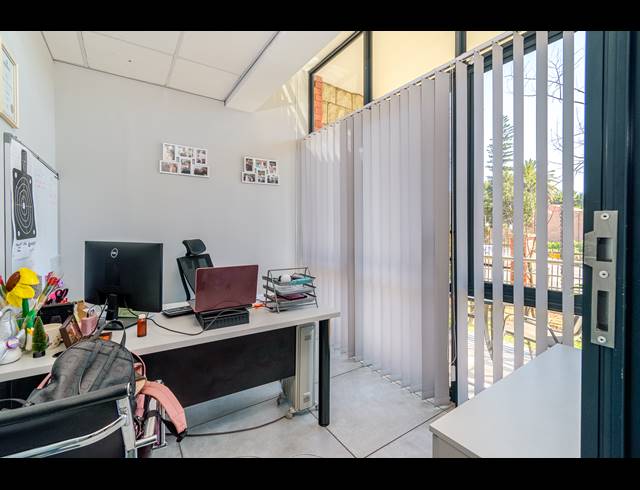 219M² OFFICE FOR SALE IN SIMBA